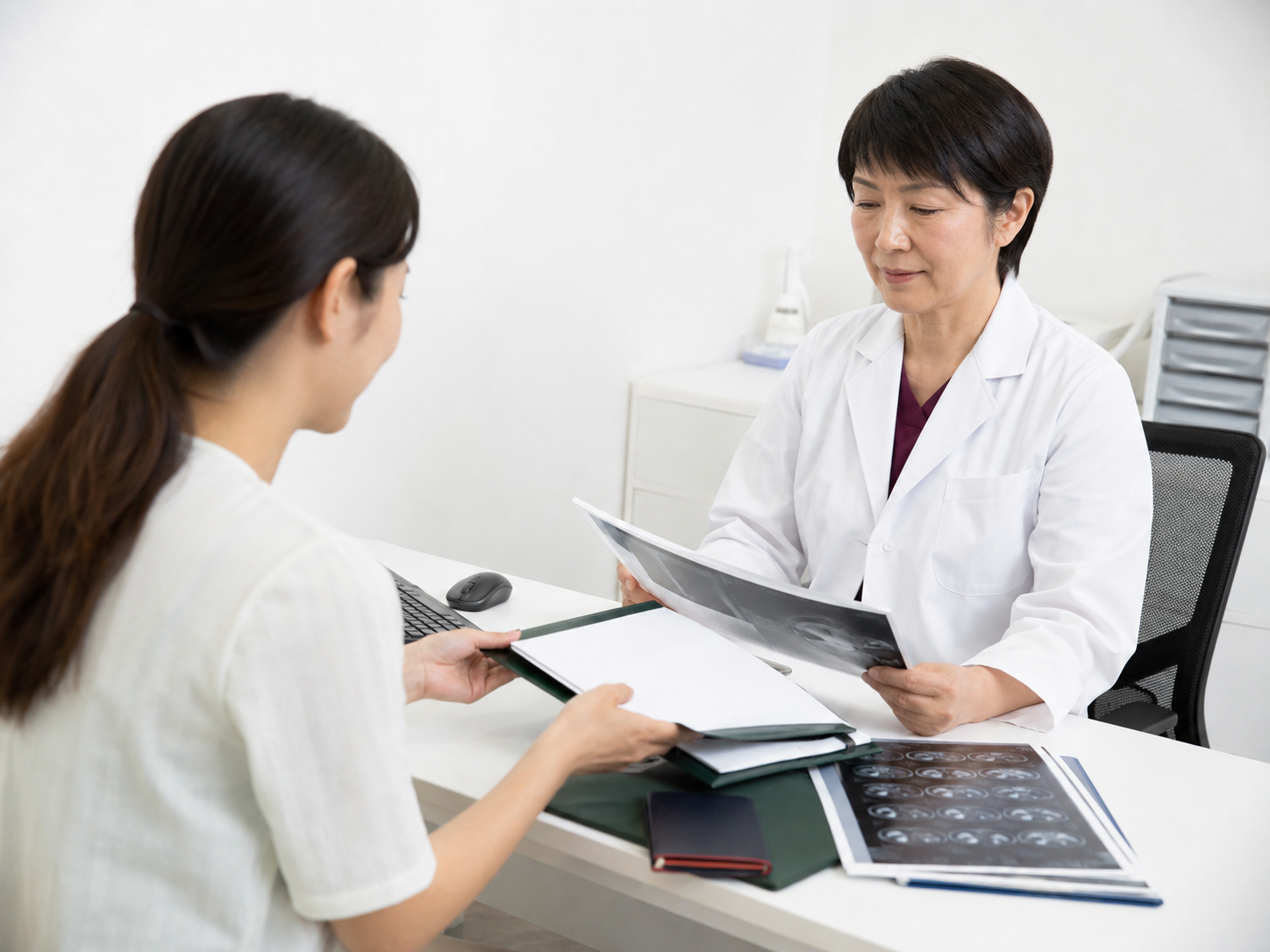 International patient preparing for comprehensive health screening in Japan